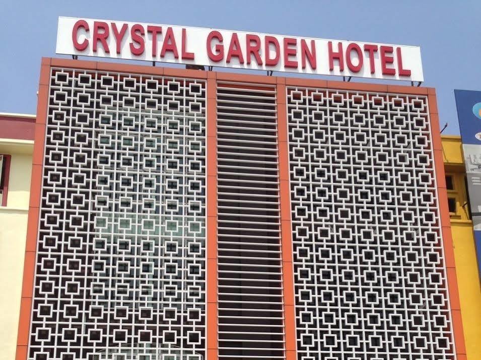 Crystal Garden Hotel - Seri Kembangan Exterior foto